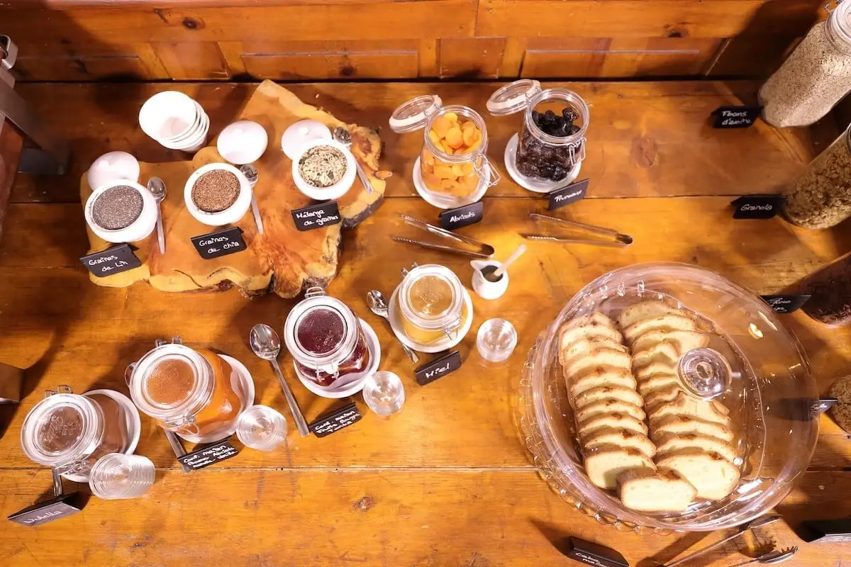 Petit-déjeuner buffet — Grand Hôtel & Kurhaus Arolla, Val d'Hérens