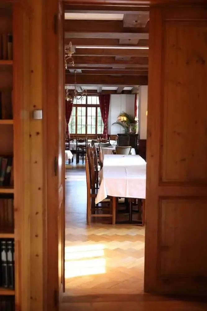 L'Honorine — Dining room of the Grand Hôtel & Kurhaus Arolla
