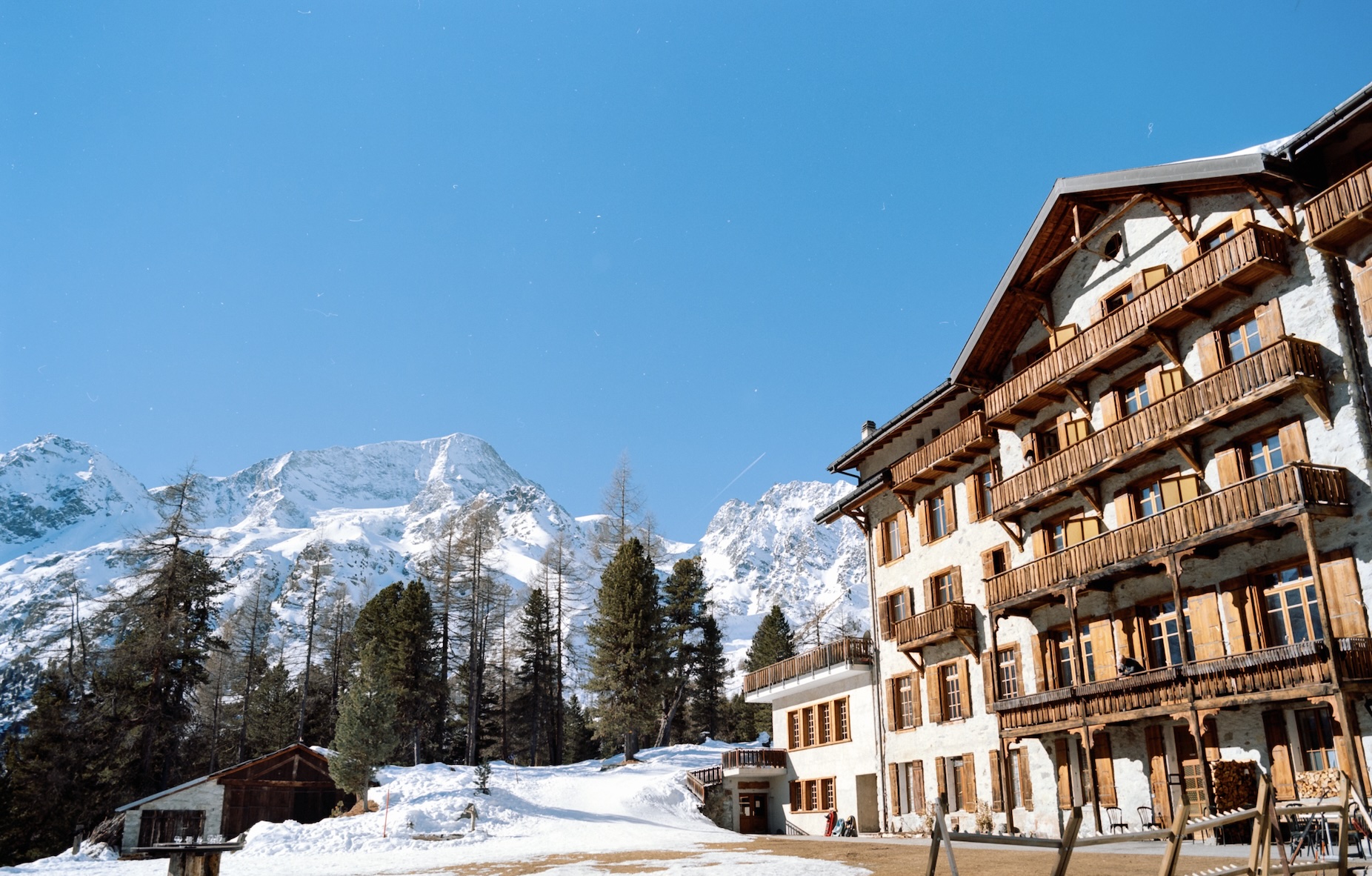 https://grandhotelkurhaus.com/?fbclid=IwAR3H4FpRLB_unWwSdHRKuvJ8JEYPU62RRv0mzbgTa53jxF7r_hXskANFzgk